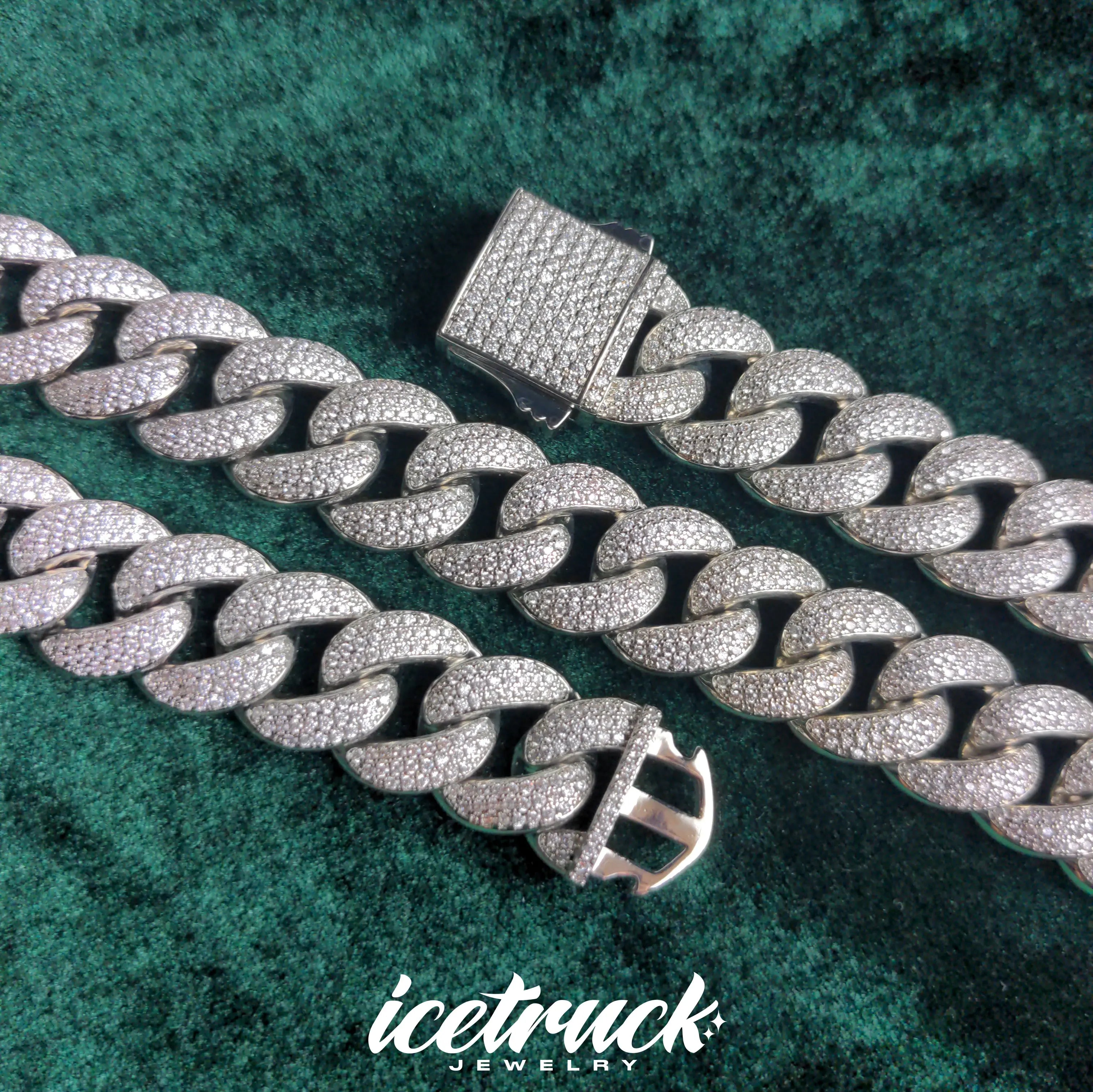 18mm Iced Cuban Link Chain in White Gold | - The Icetruck
