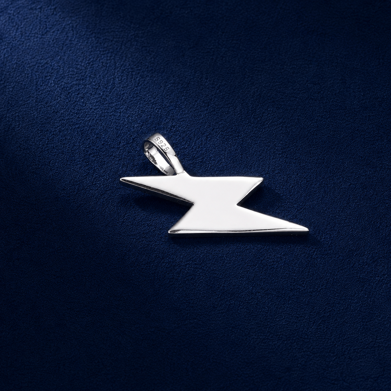 S925 Moissanite Lightning Bolt Pendant